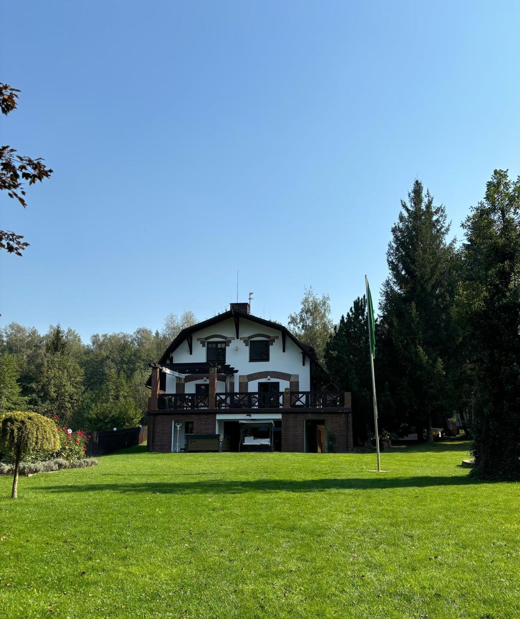 Dzikie Historie Mlynik Villa Sorkwity Kültér fotó